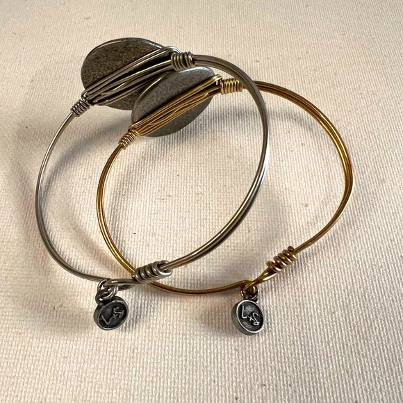 Luca +Danni Bangle Bracelets. Set of 2. - Picture 3 of 5